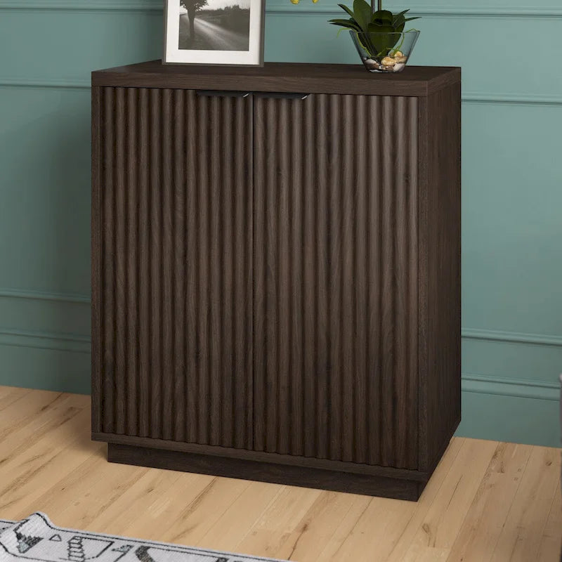 Table d'appoint Cornice avec rangement – Décorative et fonctionnelle